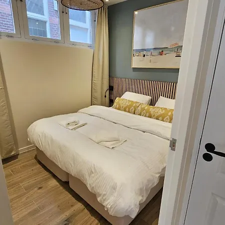 شقة فندقية Boutique Scheveningen 3*