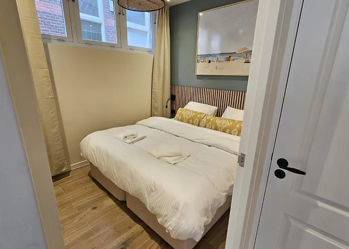 מלון דירות Boutique Scheveningen 3*